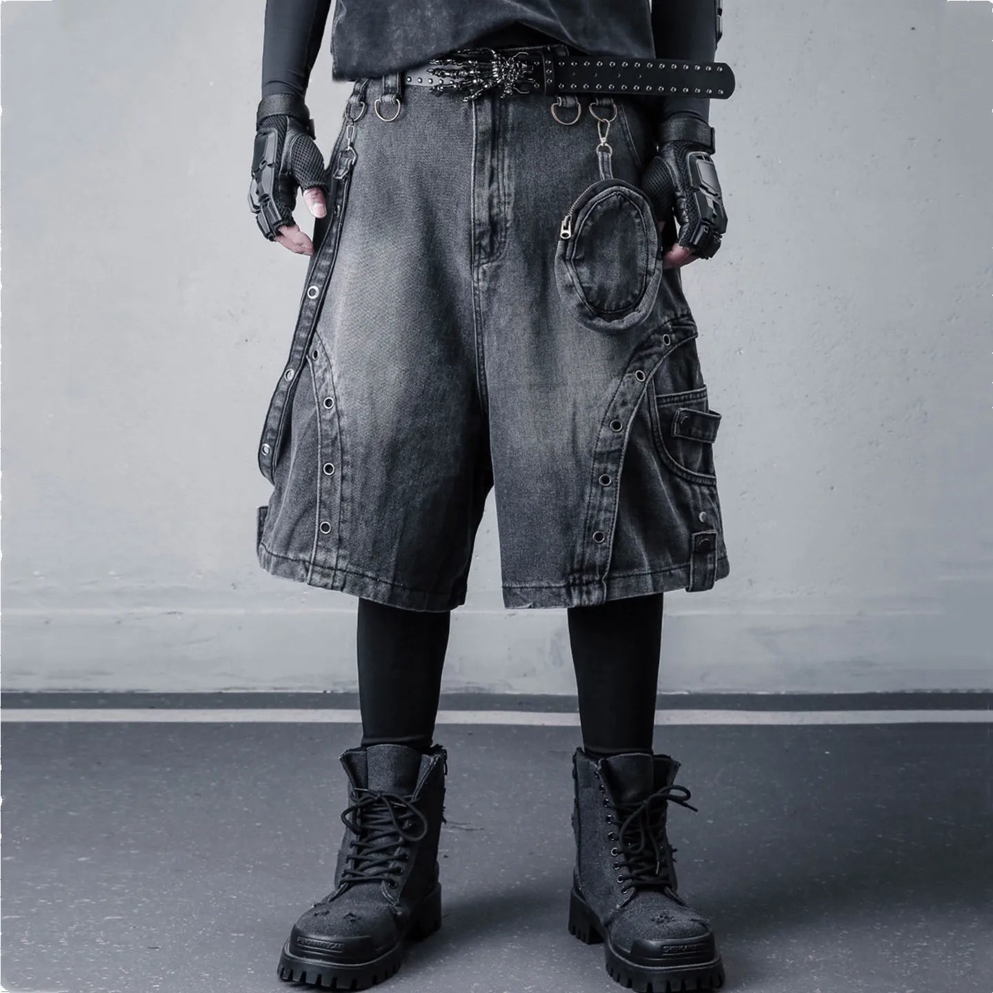 2026 Summer Washed Vintage Punk Jean Shorts With Small Pouch Style Metal Eyelets Spliced Denim Shorts