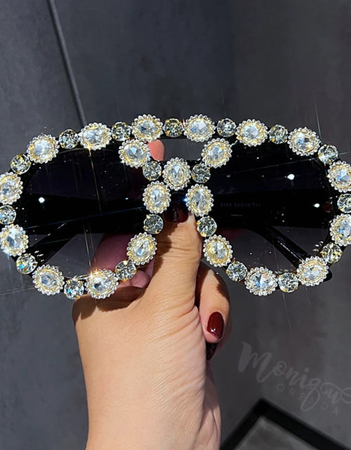 Load image into Gallery viewer, Oversized Vintage Sunglasses Women Luxury Gem Green Diamond Like SUV400
