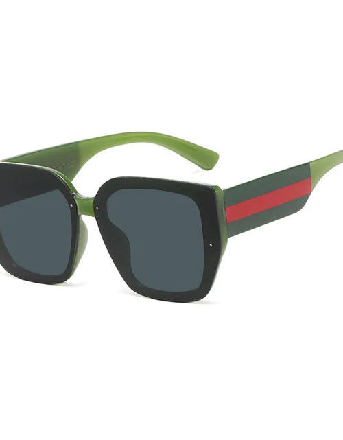 Load image into Gallery viewer, New Sunglasses for Women Retro Fashion Sun Glasses Color Blocked Eyeglass Luxury Brand Design Uv400
