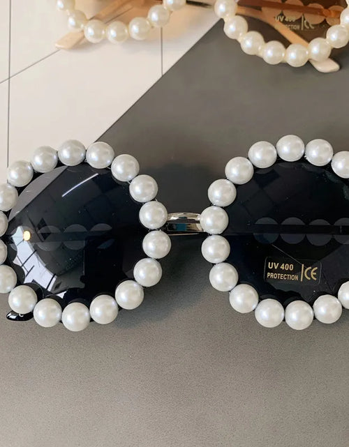 Load image into Gallery viewer, Pearl Round Sunglasses  Small Frame Oval Vintage Sunglasses
