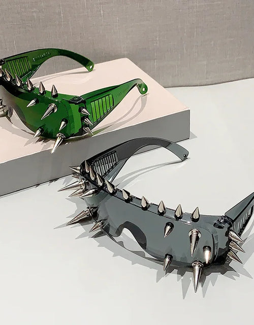 Load image into Gallery viewer, Cyberpunk Demon Eyewear Metal Rivet Sunglasses Steampunk Eyewear
